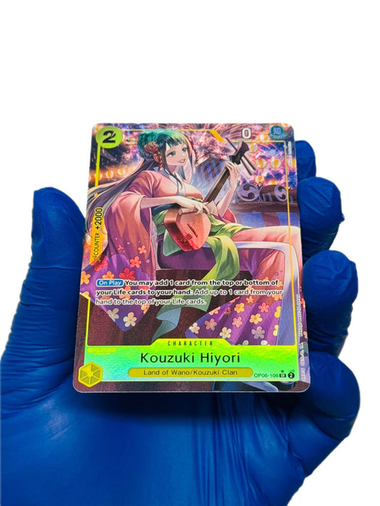 Kouzuki Hiyori SR Alt Art trading card from BlueGloveTCG, featuring detailed anime-style artwork on a single collectible card.