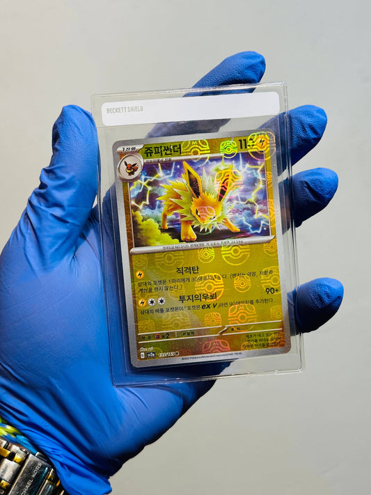 Korean Master-Ball Jolteon single trading card by BlueGloveTCG, featuring Jolteon Pokémon from the Pokémon TCG.